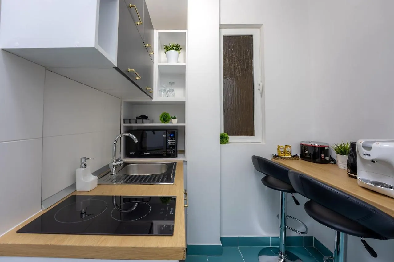 Metropole Apartments Studio City Bucharest